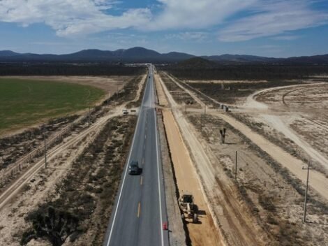 Carretera Interserrana impulsará el comercio exterior y reducirá tiempos hacia la frontera norte