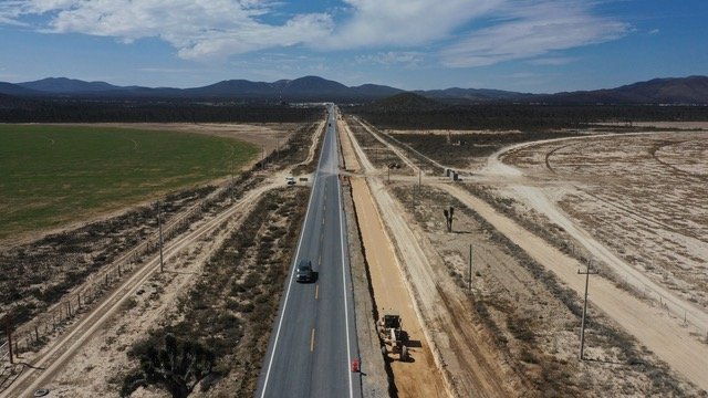 Carretera Interserrana impulsará el comercio exterior y reducirá tiempos hacia la frontera norte