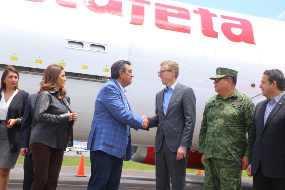 Gobierno de Puebla impulsa mejoras en transporte aéreo de carga y pasajeros