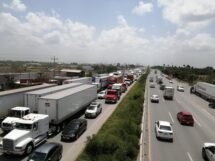 Nuevas regulaciones fronterizas generan preocupación entre transportistas de Tamaulipas