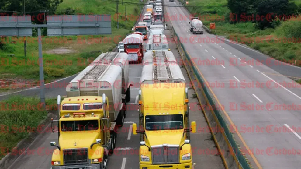 AMOTAC alerta que persiste el robo de camiones de carga en carreteras